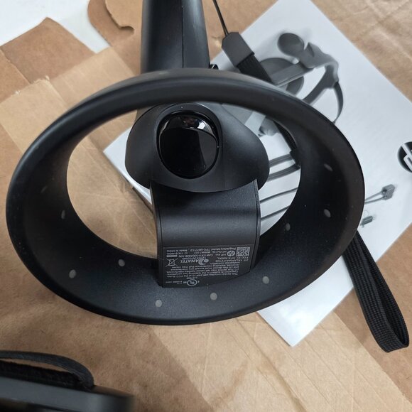 HP Reverb G2 VR Mixed Reality Headset With/ One Controller & Cables - Picture 15 of 16